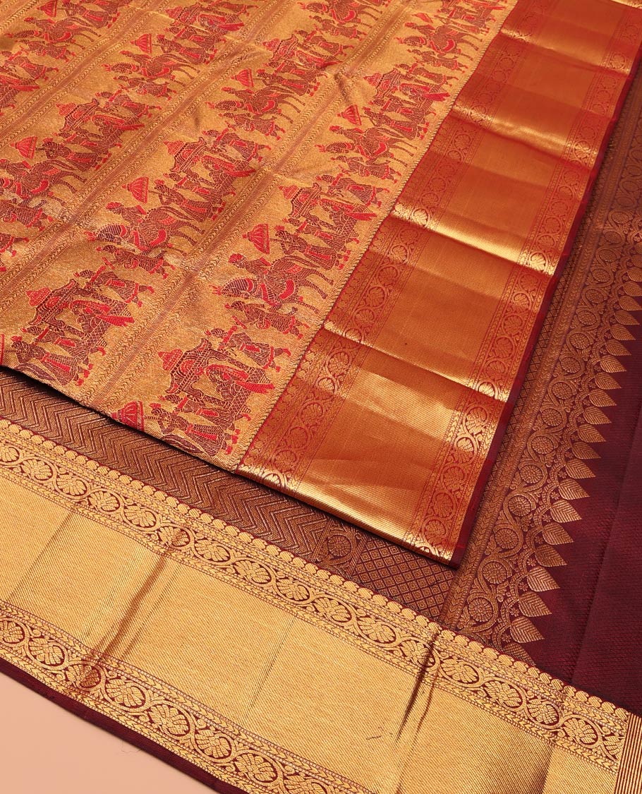 Maroon Kanchipuram Wedding Silk Saree, Gracefully Embellished with King and Queen Wedding Theme Jacquard Weave, Highlighted by Zari Border of Manga Mokku, and Kodi Visiry Designs, Chevron Striped Pallu and Paired with a Matching Blouse