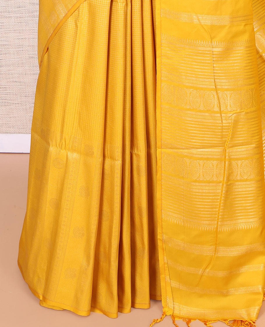 Borderless Peacock Chakram Yellow Budget Silk Saree
