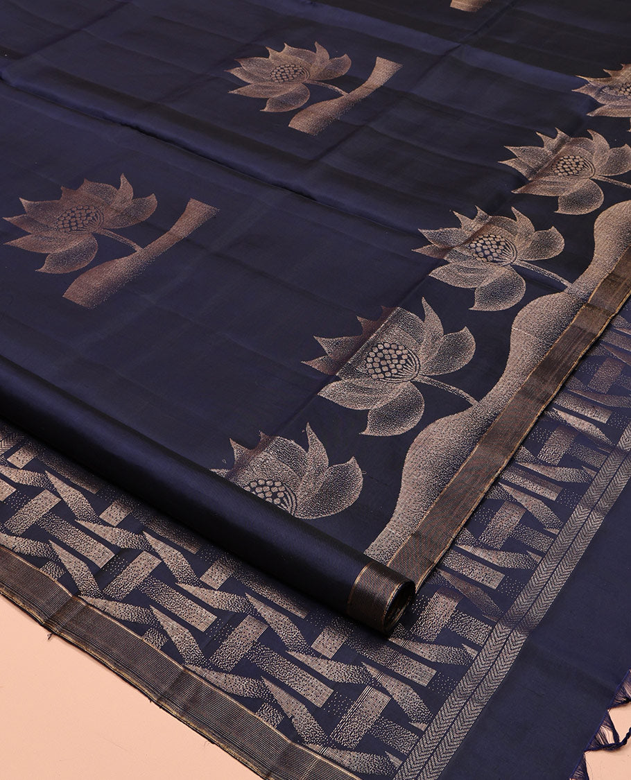 Blue Mayuri Soft Silk Saree, Embellished with Floral Buttas, a Zari Piping Border, Geometric Pallu, and a Matching Blouse