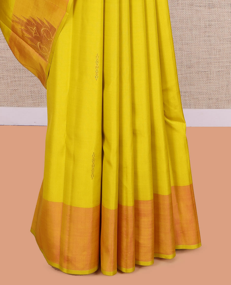 Yellow Kanchipuram Silk Saree, Woven with Zari Buttas, Complemented by a Contrast Thazampoo Rekku Border, Grand Floral Pallu, and Contrast Blouse