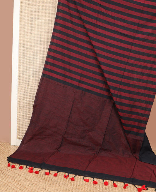Borderless black & red color striped Kadhi cotton saree, plain design pallu