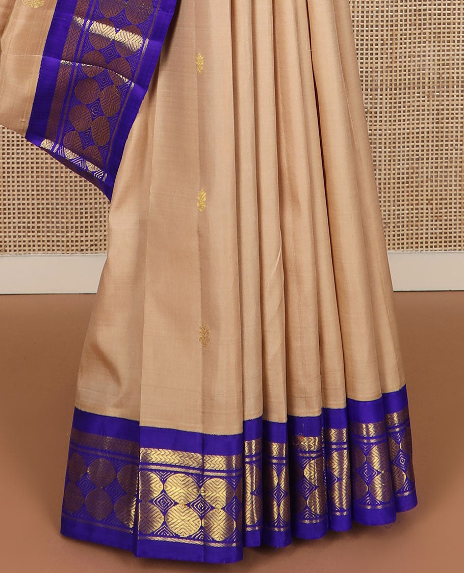 Sandal zari buttas Kanchipuram silk saree, contrast korvai border of vanki, banaras & poun design & zari design pallu