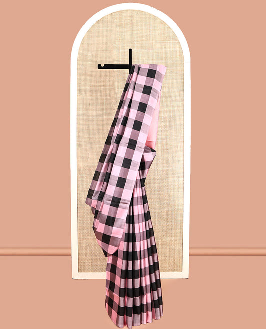Borderless Black-Pink Mayuri Soft Silk Saree, Majestically Detailed with Checks, Contrast Border of Mayil Designs, Sparsely Woven Jaal Pallu, and a Contrast Blouse