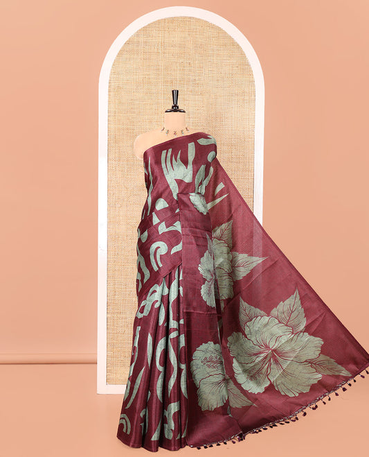 Borderless Wine Art Khadi Mul Cotton Saree, Embellished with Batik Vines Print On Its Body, Pallu Features Hibiscus Flower Printed , and Comes with a Printed Blouse