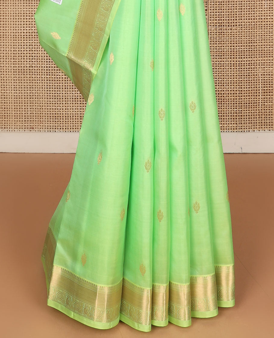 Green zari buttas Kanchipuram silk saree, zari border of muthu,banaras & Annam chakram & contrast jaal pallu