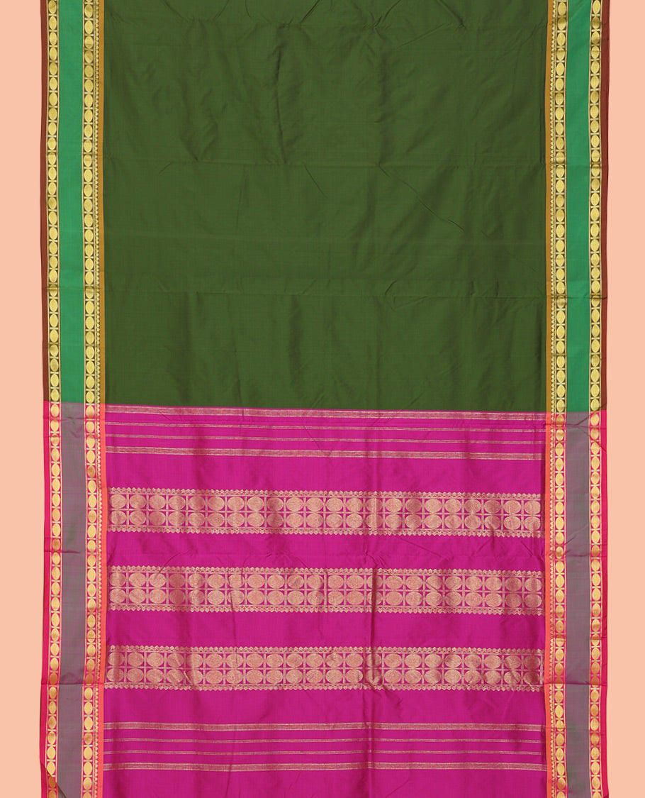 Green Plain Ten Yard Saree, Complemented by a Contrast Rettai Pettu Rudraksham Border, Contrast Pallu of Stripes, and No Blouse