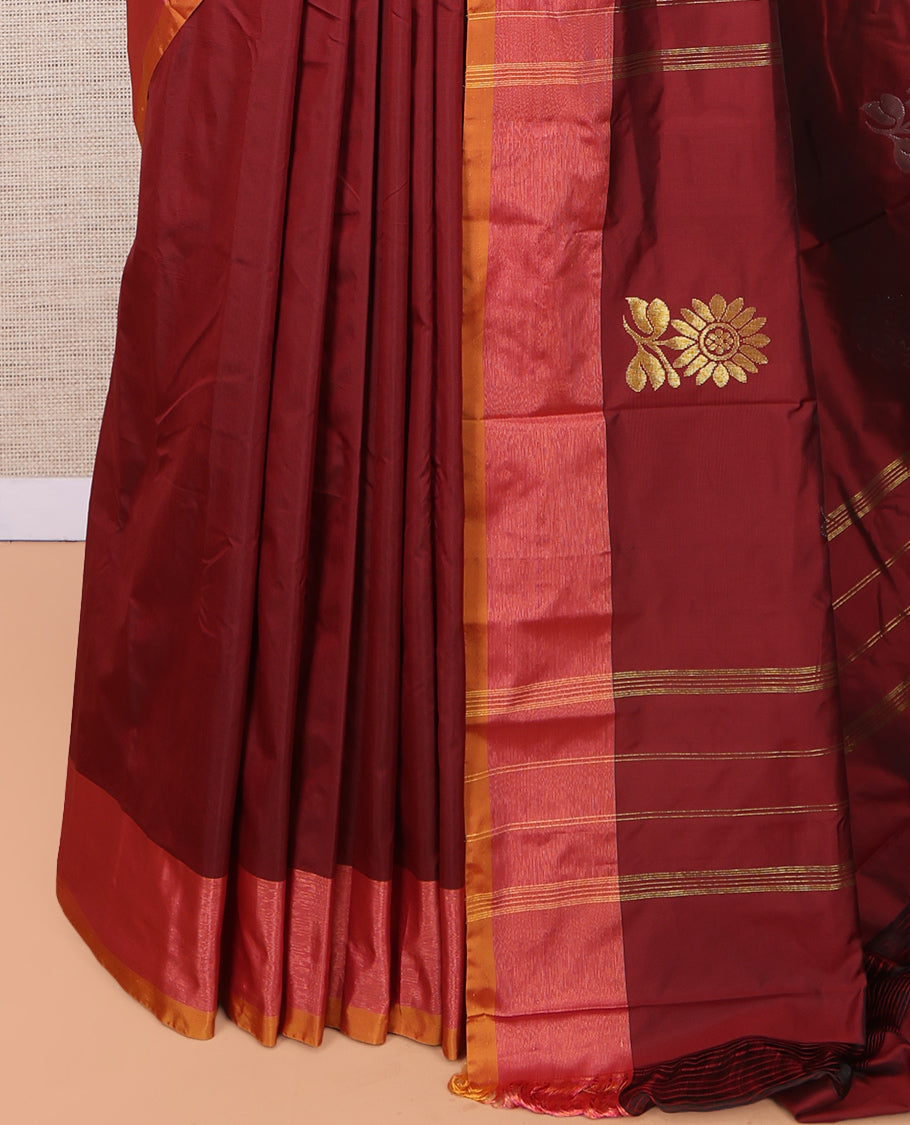 Maroon Arani Saree, Adorned with Floral Zari Buttas, a Contrast Border, Contrast Floral Buttas Pallu, and a Matching Blouse
