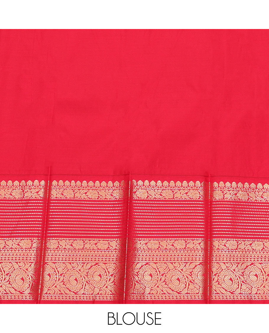 Green Budget Silk Saree, Bedecked with Zari Buttas, Complemented by a Contrast Traditional Zari Border, Pallu of Jaal Design, and a Contrast Blouse
