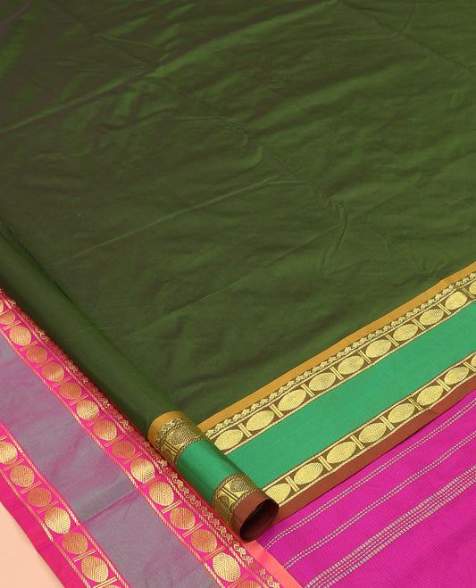 Green Plain Nine-Yard Saree, Complemented by a Contrast Rettai Pettu Rudraksham Border, Contrast Pallu of Stripes, and No Blouse