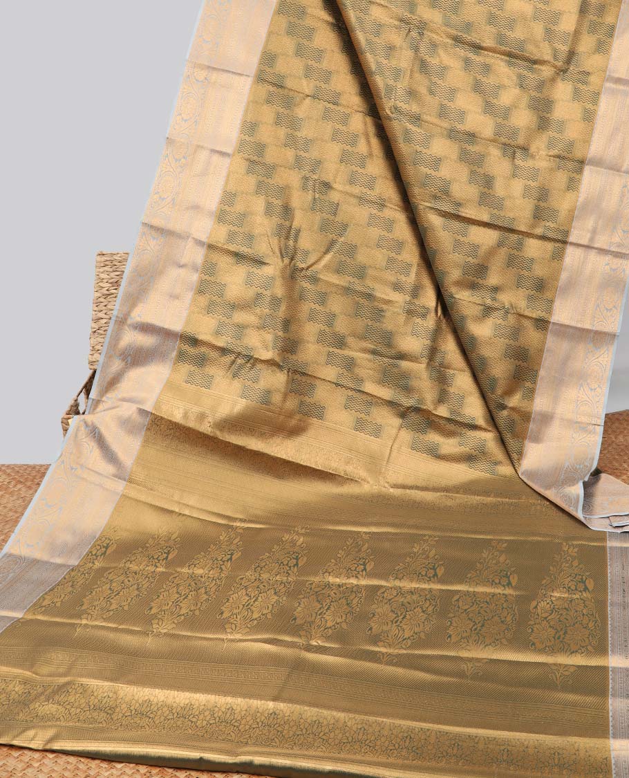 Green floral jacquard budget silk saree with self floral zari border & pallu of floral zari design