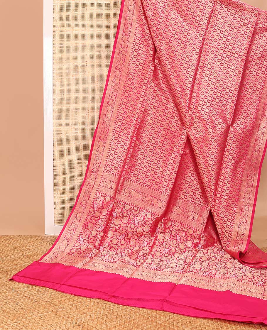 Pink ogee pattern jacquard with self intricate zari border & floral zari design pallu
