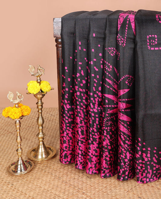 Black with pink floral print , sun tapestry design khadhi silk saree with self border & floral print , sun tapestry design pallu along with plain blouse