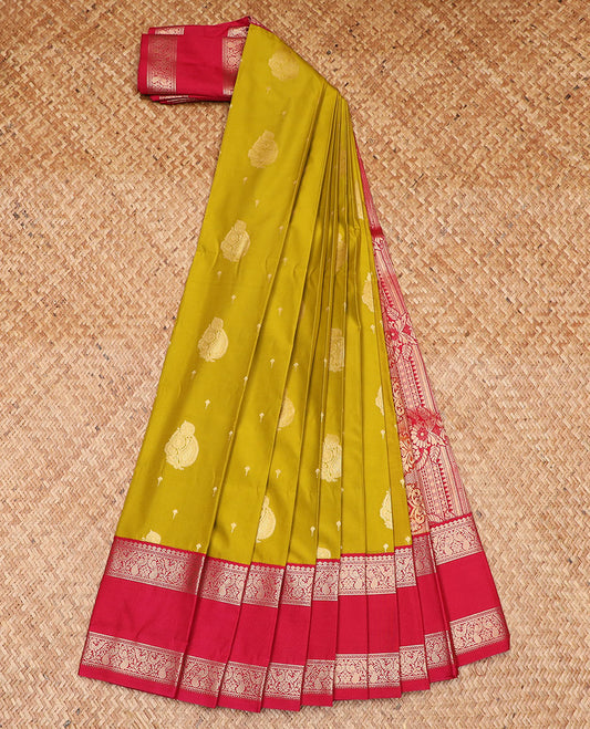 Green zari buttas gift saree, contrast traditional zari design rettai pettu border, and intricate paisley pallu