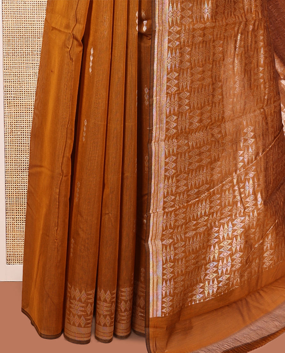 Mustrad Semi-Silk Cotton Saree, Finely Crafted with Buttas All Over Its Body, Highlighted by a Zari Border of Geometric Designs, Pallu of Geometric Designs, and Paired with a Matching Blouse