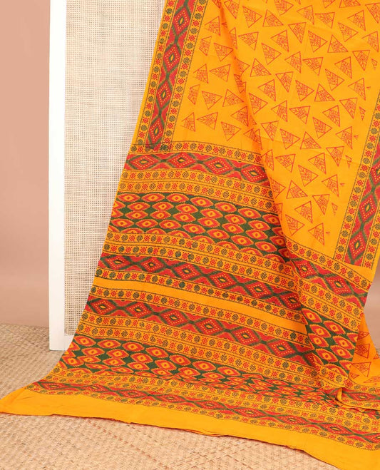 Yellow triangle printed sungudi cotton saree, diamond patterned border, and geometric pallu