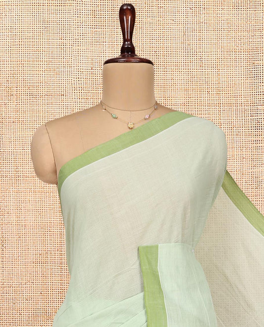 Green Plain Mangalgiri Cotton Saree, Complemented by Contrast Border, Plain Pallu, and Paired with a Contrast Blouse