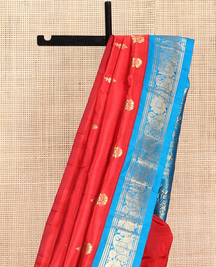 Red Kanchipuram Silk Saree, Spotlighted with Zari Buttas, Contrast Korvai Border of Banaras, Floral and Paisley, Pallu of Floral Design, and No Blouse