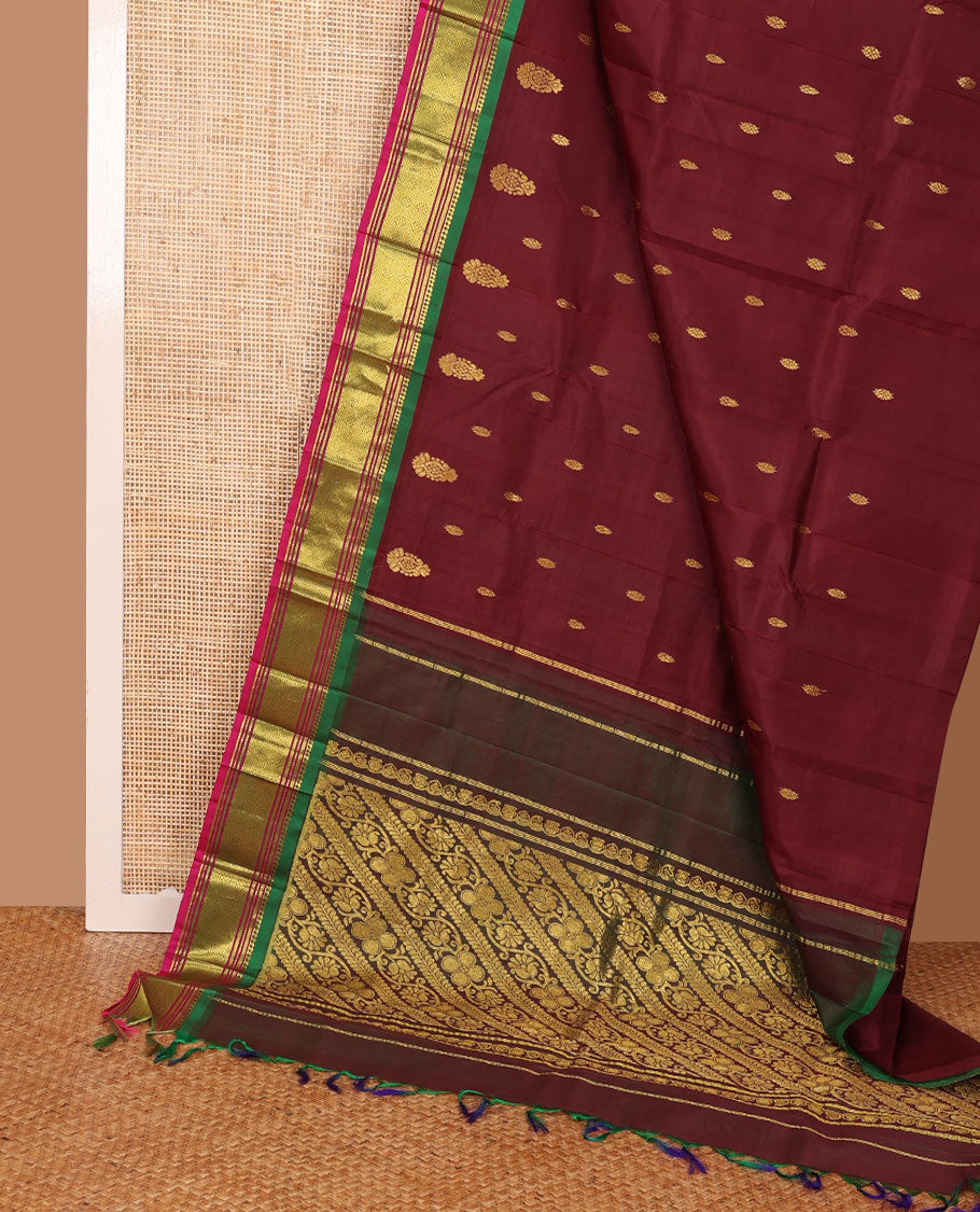 Maroon zari buttas Kanchipuram silk saree, contrast one-sided border of panner sombu,banaras,muthu Jaal & kodi visiry pallu