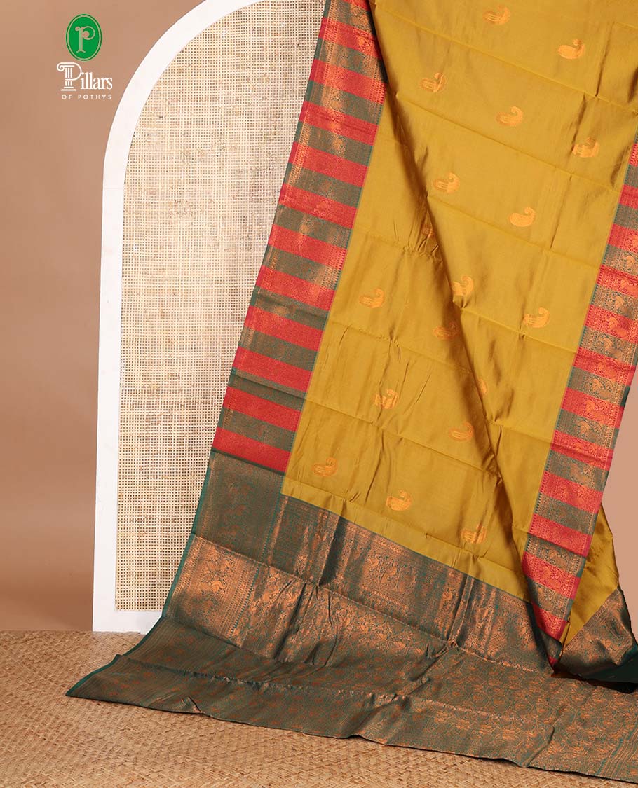 Gold zari mango butta kanchi silk saree with contrast peacock design border & rich weaving pallu along with zari butta blouse