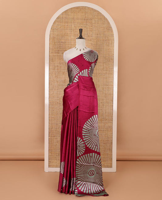 Borderless purple batik-style sunburst motifs printed satin crepe saree, printed pallu & plain blouse