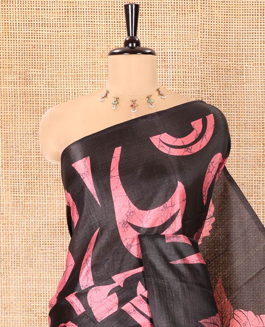 Borderless Black Art Khadi Mul Cotton Saree, Prettified with Batik Vines Print On Its Body, Pallu Features Hibiscus Flower Printed , and Comes with a Printed Blouse