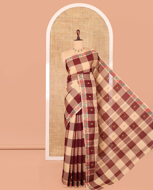 Chikku-Maroon Checked Chettinad Cotton Saree, Adorned with Buttas, Thread-Woven Border, a Self-Pallu, and No Blouse