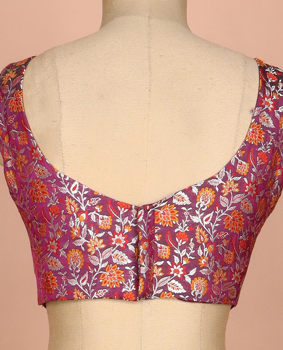 Maroon dual-toned floral jaal jacquard sweet-heart neck thick strapped sleeveless banarasi readymade blouse