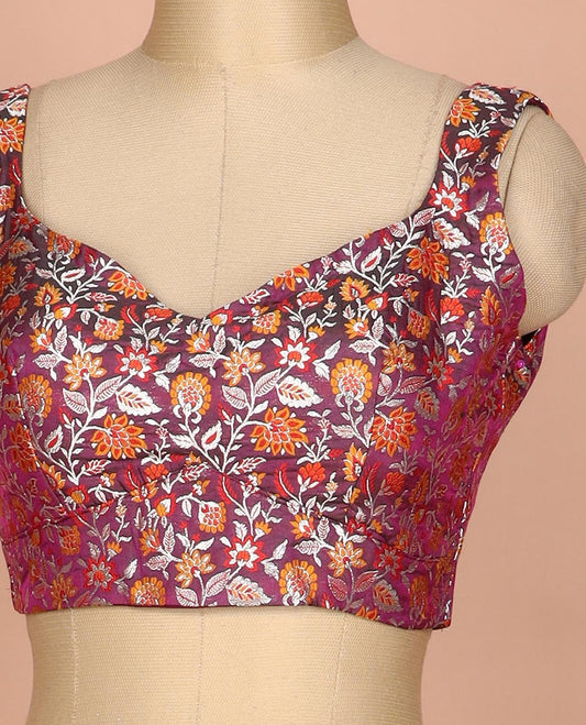 Maroon dual-toned floral jaal jacquard sweet-heart neck thick strapped sleeveless banarasi readymade blouse