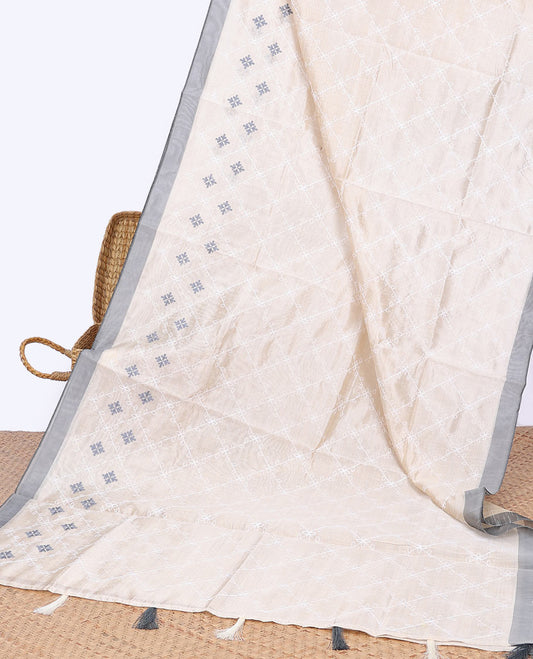 Cream argyle thread embroidery semi- banaras tussar saree with contrast plain border & floral motifs, checked design pallu