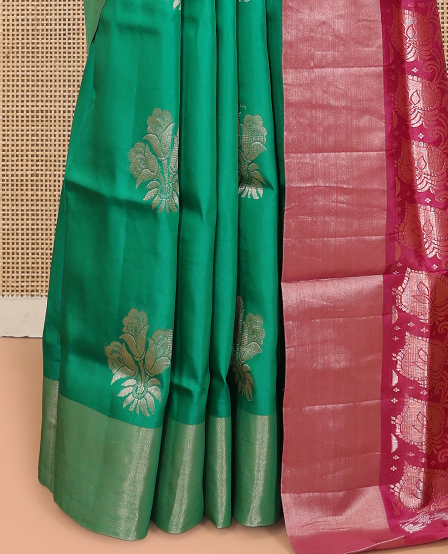 Green Uppada Saree, Embellished with Hibiscus Floral Buttas, a Bavanji Border, Contrast Intricate Pallu, and a Contrast Blouse