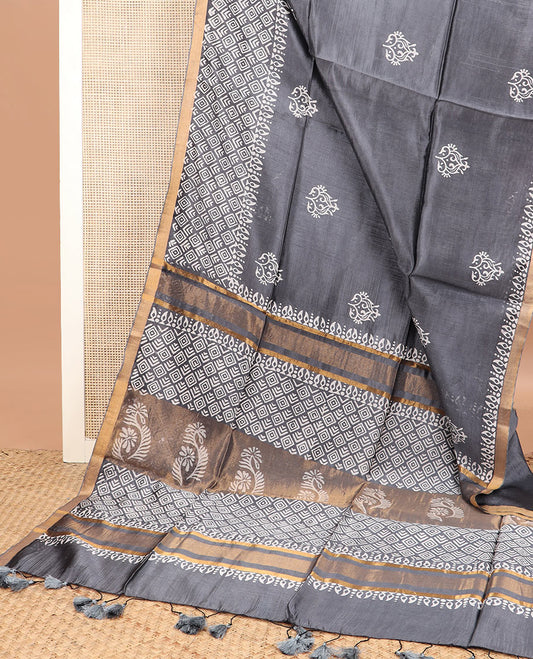 Grey printed banana pith saree, self-border of print, and zari work, and printed pallu