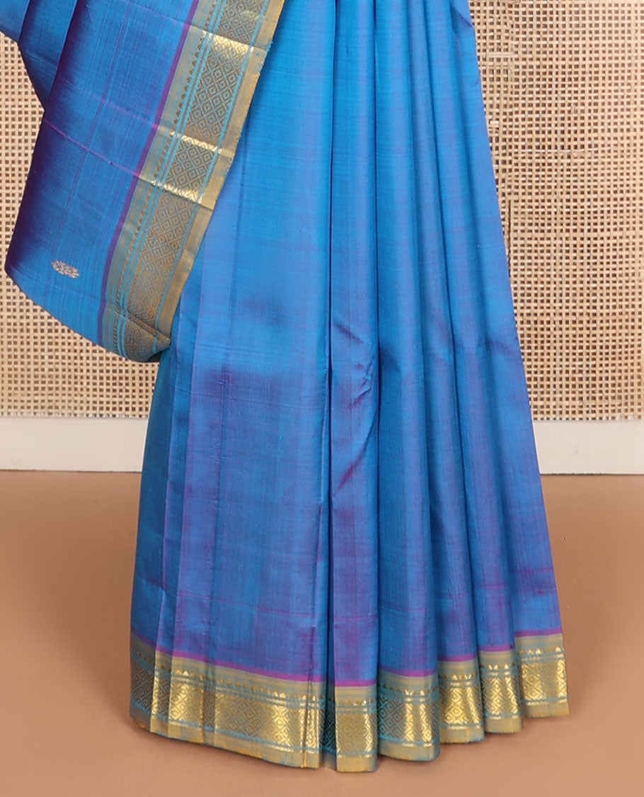 Blue zari buttas kanchipuram silksaree, contrast one-sided border of rekku,banaras & mayil kann & zari design pallu