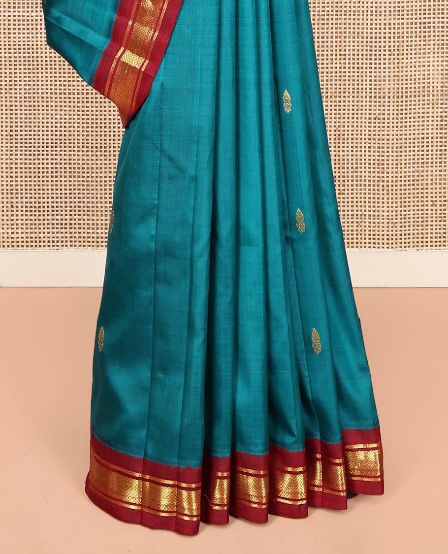 Rama Kanchipuram Silk Saree, Accentuated with Zari Buttas, Complemented by a Contrast One-Sided Korvai Border of Banaras, and Jaal Designs, Zari Design Pallu, and No Blouse