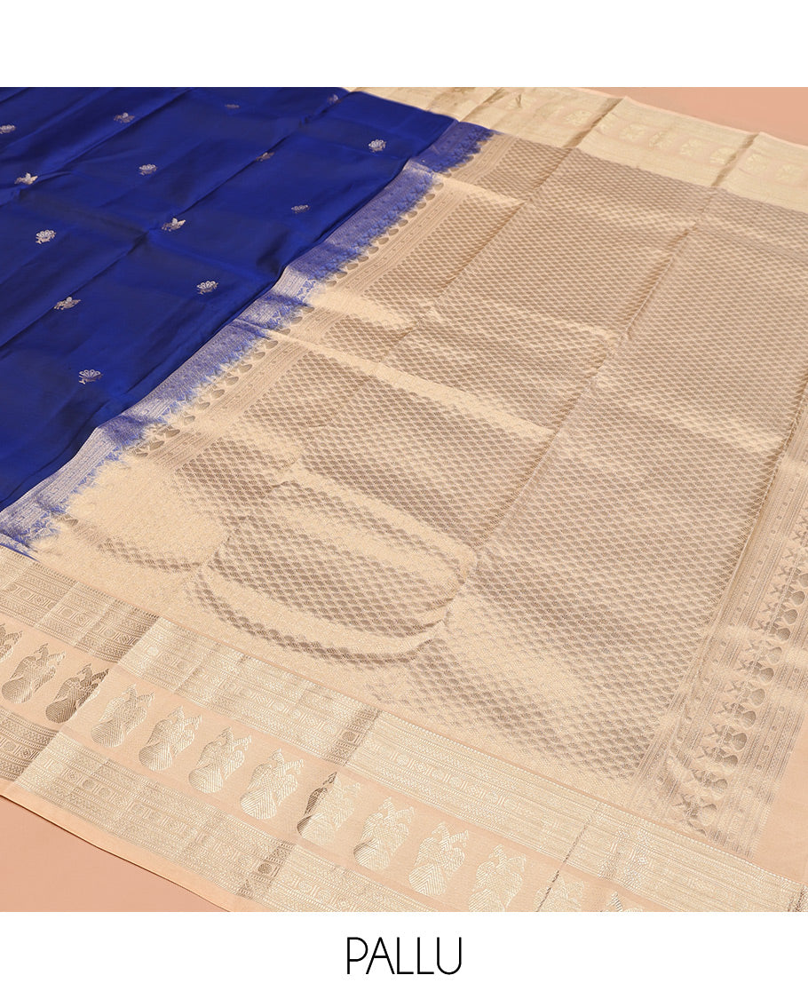 Blue Vasundhara Silk Saree, Woven with Zari Buttas, Contrast Border of Thilakam Mokku, Muthu, Neli, Poun, and Iruthalai Pakshi Designs, Grand Pallu, and Contrast Blouse