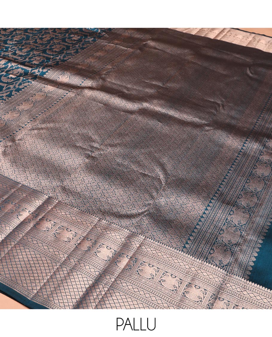 Blue Kanchipuram Wedding Silk Saree, Gracefully Embellished with Jacquard Design on Its Body, Highlighted by Zari Border of Thilakam Mokku, Vanki, Jaal, and Yaali Designs, Grand Jaal Pallu, and Paired with a Matching Blouse