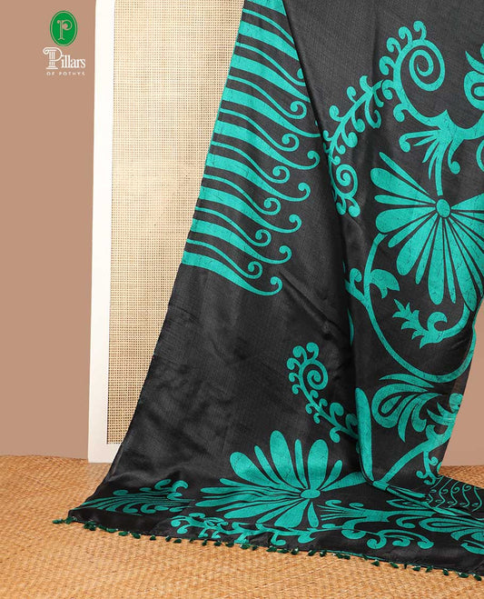Black with green geometric design khadhi saree with self border & solder pallu along with contrast blouse