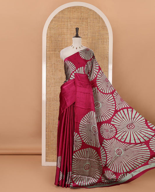 Borderless purple batik-style sunburst motifs printed satin crepe saree, printed pallu & plain blouse