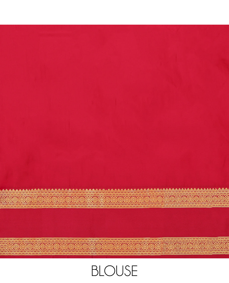 Green Budget Silk Saree, Bedecked with Peacock Buttas and Zari Stripes on Its Body, Complemented by a Contrast Traditional Zari Design Rettai Pettu Border, Grand Jaal Pallu, and Paired with a Contrast Blouse