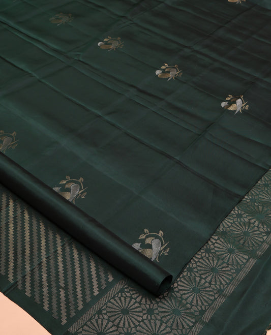 Borderless Green Mayuri Lite Silk Mix Saree, Detailed with Bird Buttas All Over Its Body, Highlighted by a Zari Pallu of Diagonal Stripes and Chakram Designs, and Paired with a Matching Blouse
