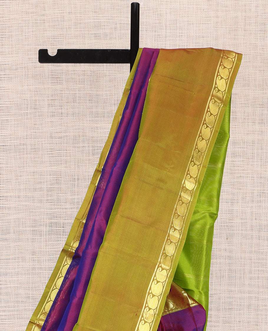 Purple Dual-tone Plain Kanchipuram Silk Saree, Complemented by a Contrast Rettai Pettu Border of Manga  and Mayil Design, Pallu of Zari Design, and Contrast Blouse