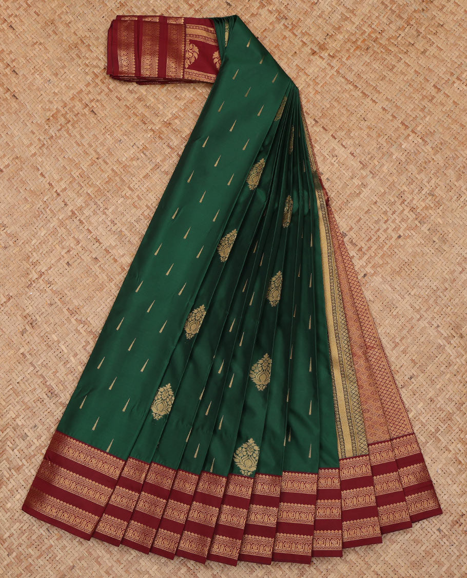 Green Budget Silk Saree, Highlighted by Zari Buttas, a Contrast Traditional Zari Border, Grand Pallu, and a Contrast Blouse