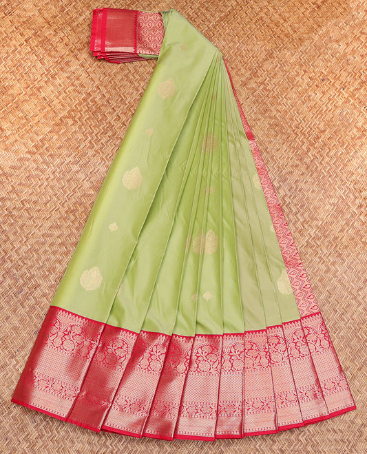 Green Budget Silk Saree, Ornamented with Zari Buttas, Complemented by a Contrast Traditional Border, Intricate Pallu, and a Contrast Blouse