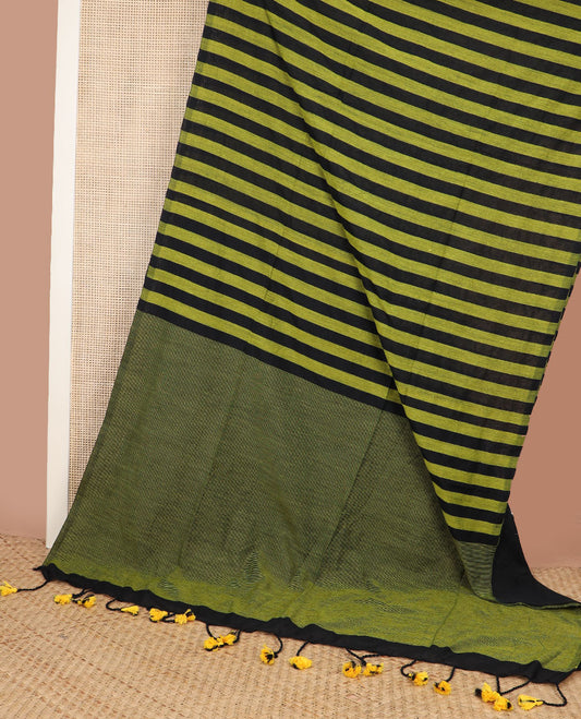 Borderless black & parrot green color striped Kadhi cotton saree, plain design pallu