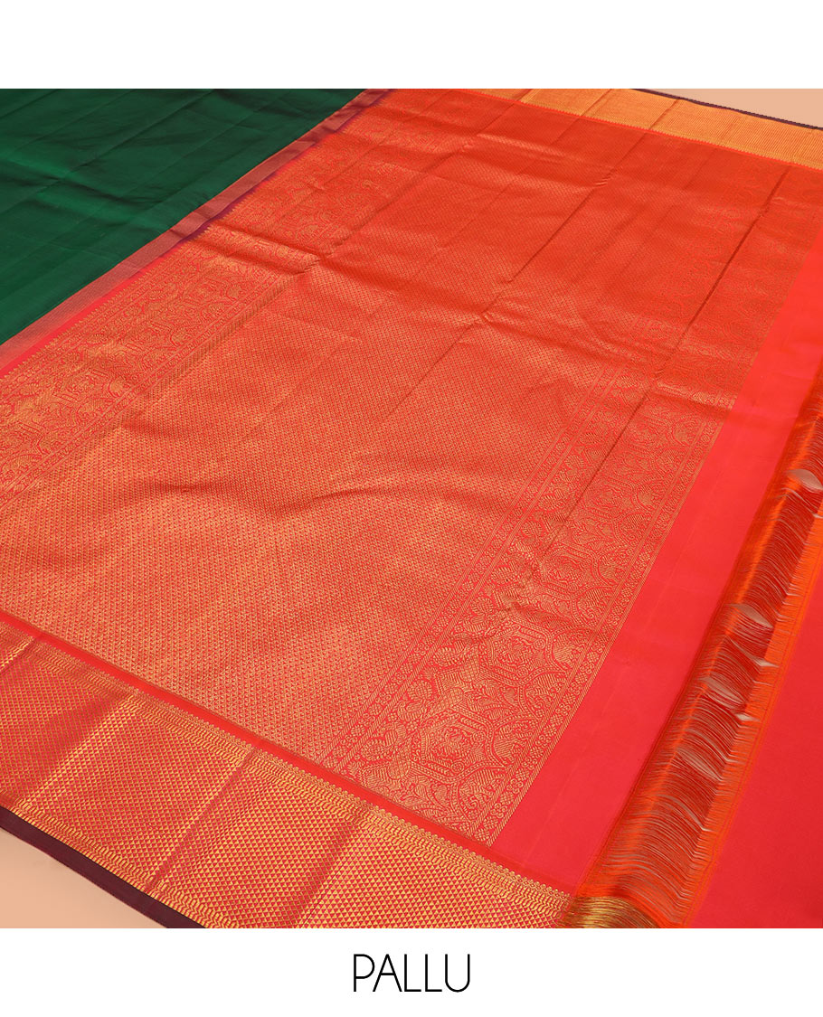 Green plain Kanchipuram silk saree, contrast border of thilakam mokku, muthu, banaras, and ara maadam designs, and ara maadam design pallu