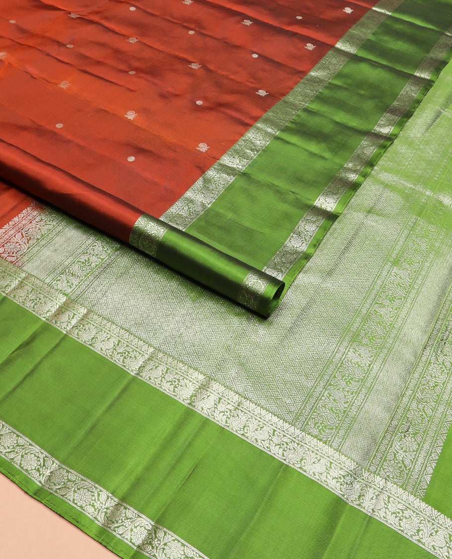 Orange annam chakram buttas Kanchipuram silk saree, contrast rettai pettu border of mayil, and kodi visiry designs, and jaal pallu