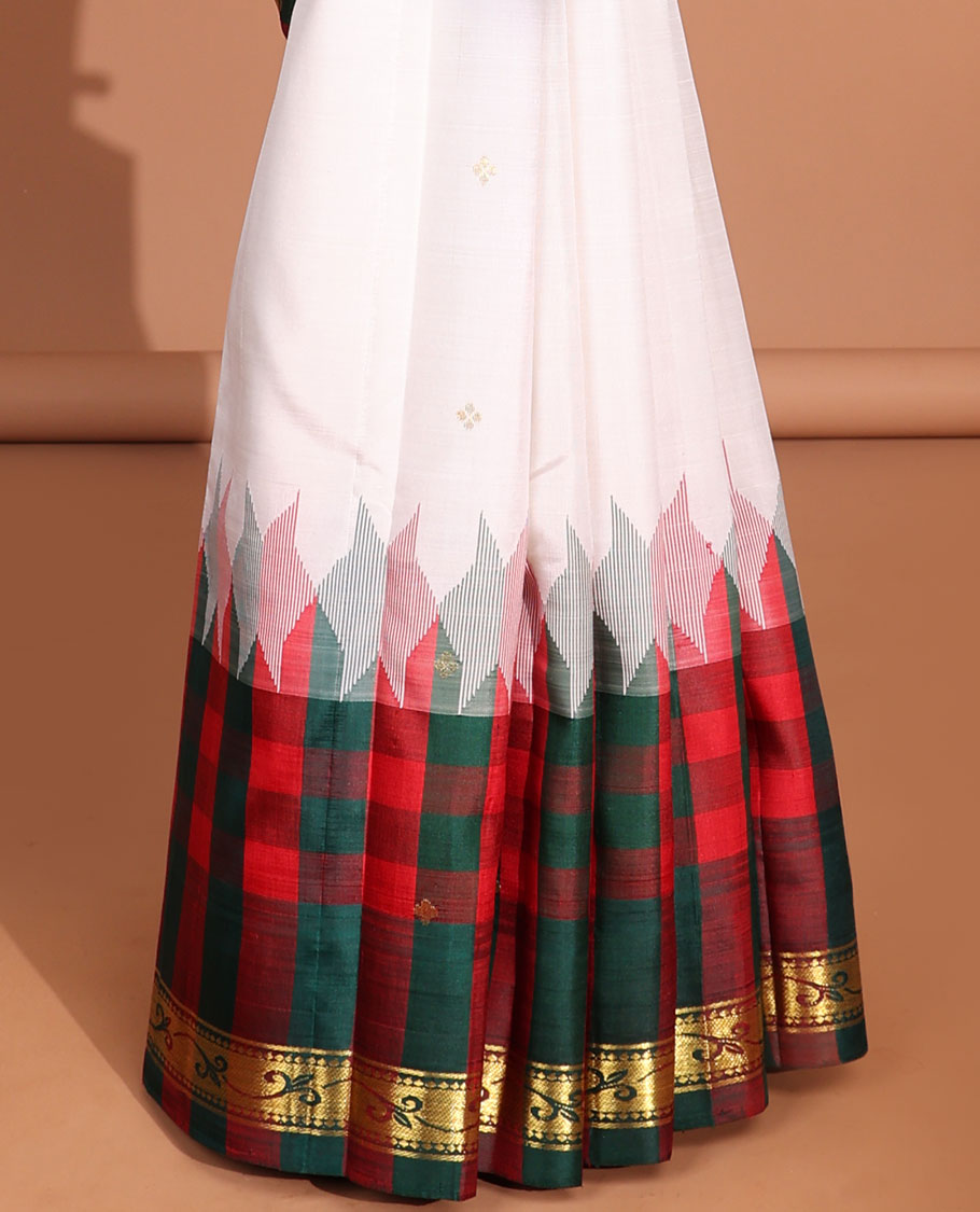 Cream floral buttas kancheepuram silk saree with contrast checked, floral border & intricate zari design pallu