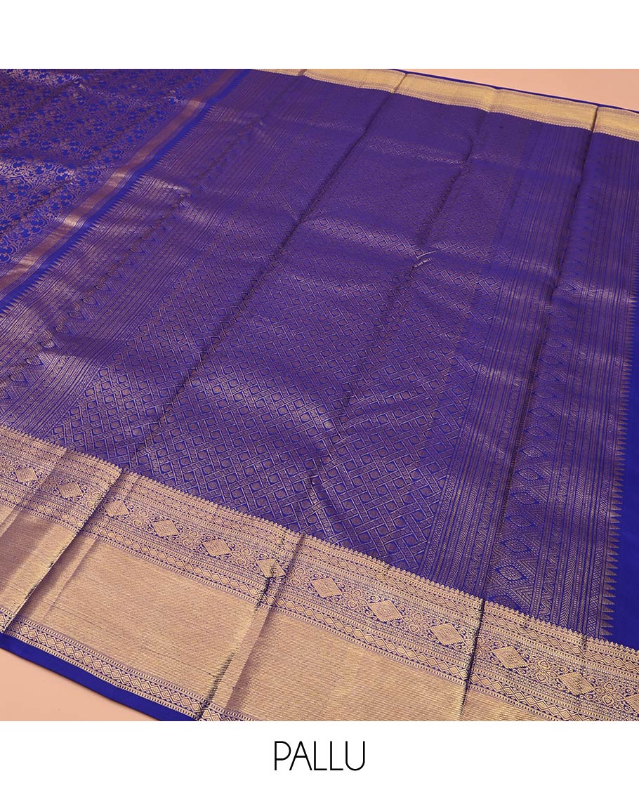 Blue Kanchipuram Wedding Silk Saree, Mesmerized with Jacquard Design On Its Body, Highlighted by Traditional Zari Designs Woven Border, Grand Pallu and Paired with a Matching Blouse