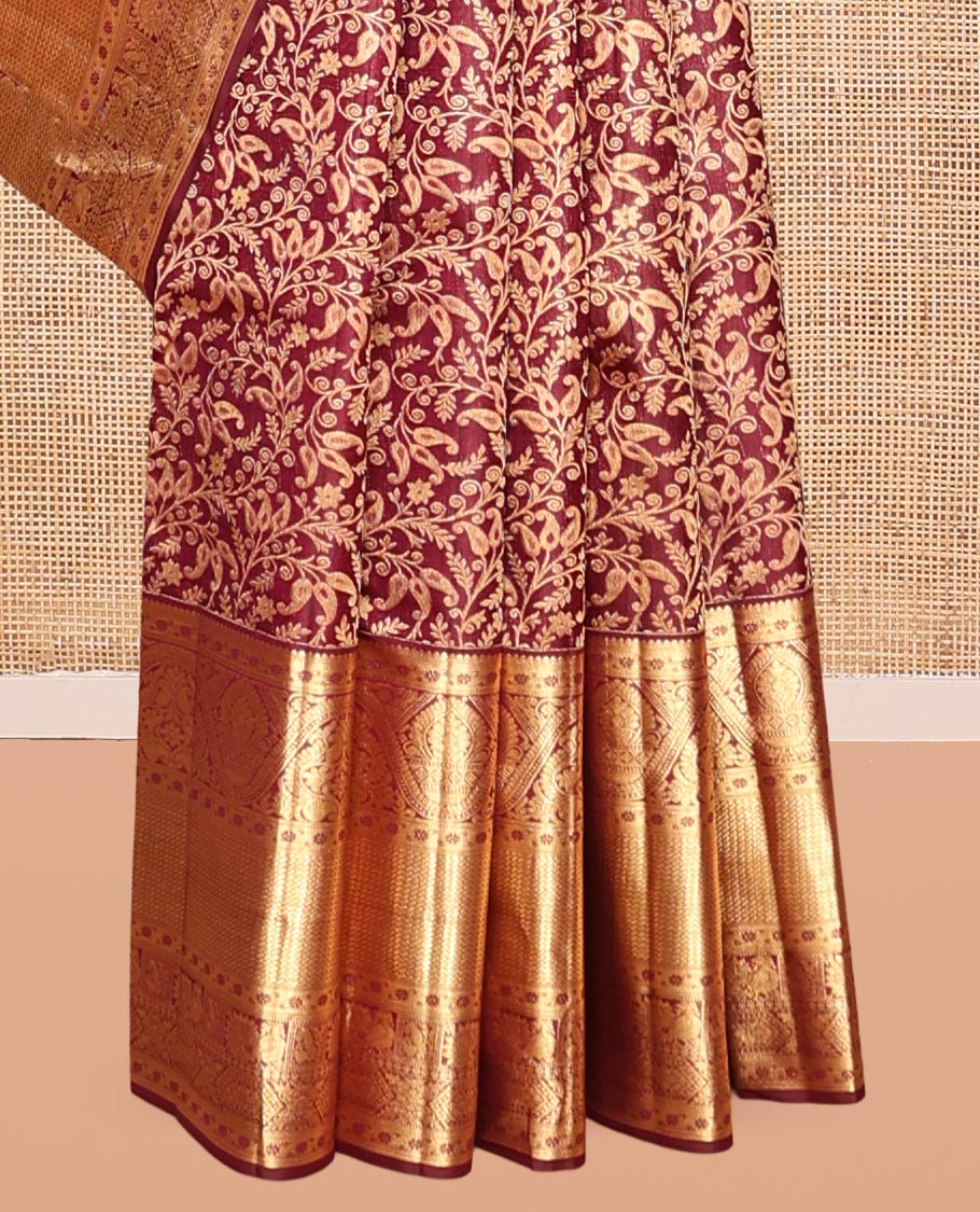 Maroon Kanchipuram Wedding Silk Saree, Enriched with Jacquard Design, a Zari Border of Traditional Designs, Intricately Designed Pallu, and a Matching Blouse