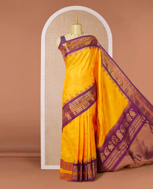 Yellow zari buttas gadwal silksaree,contrast rettai pettu traditional zari border & pallu of geometric,chevron & paisleys