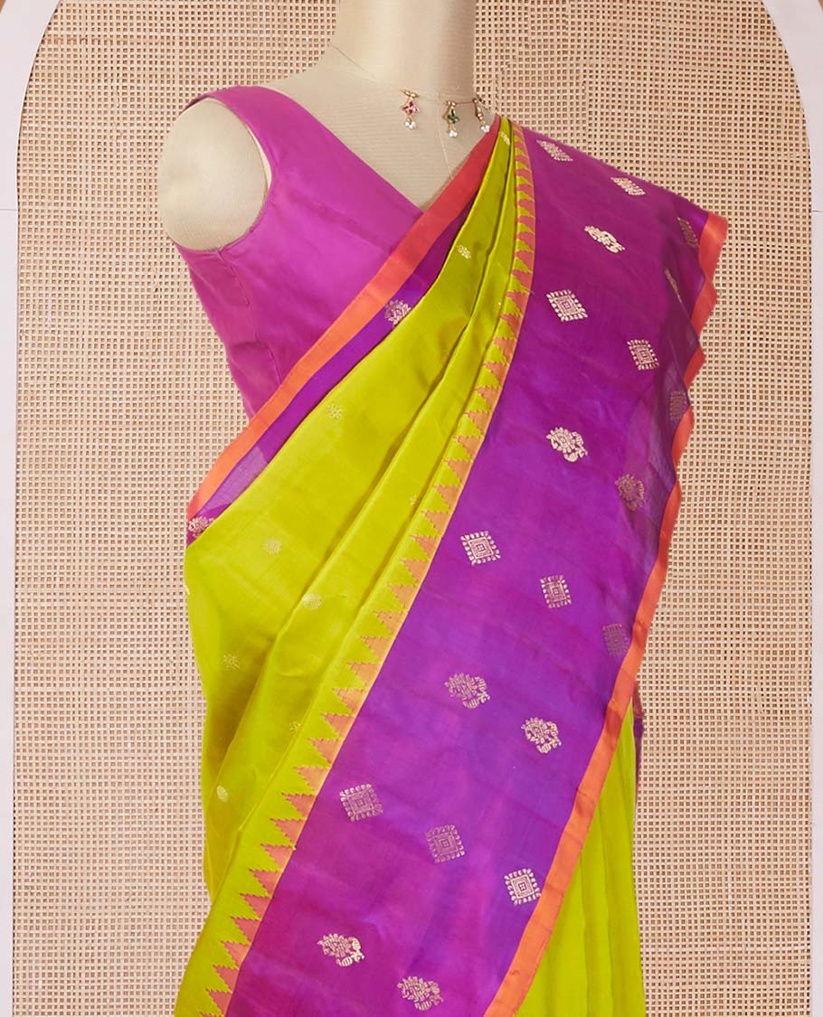 Green zari buttas gadwal silk saree, contrast vidarbha zari design border & pallu of floral creeper, paisley & geometric designs